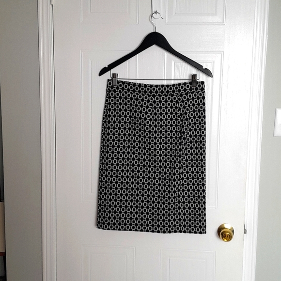 Skirt - Picture 1 of 1